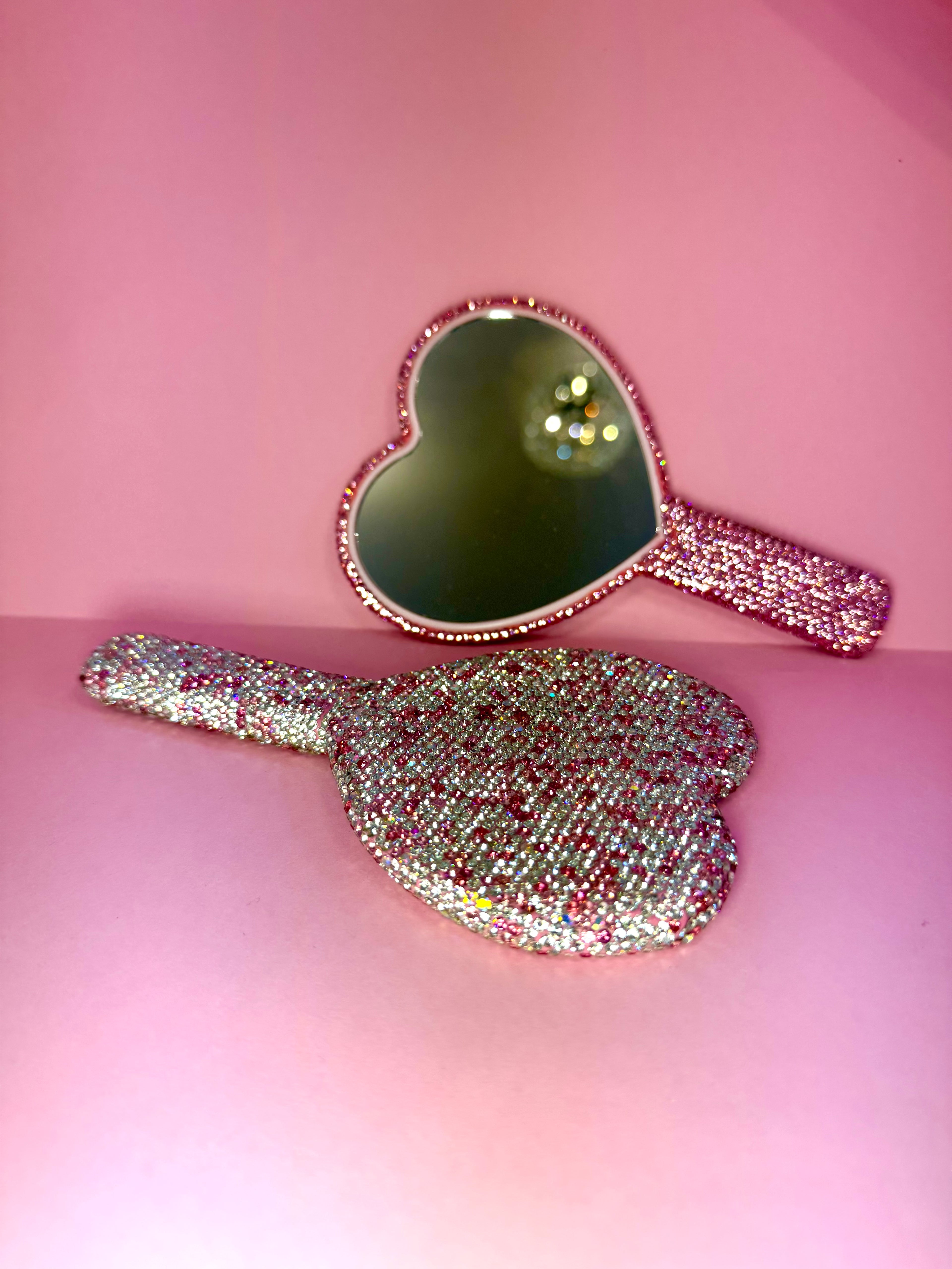 Lash Mirror
